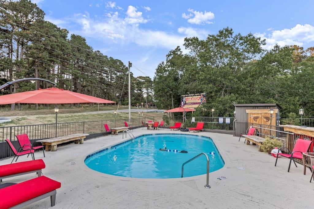 Stonegate Lodge 2 Queen Beds Fast Wifi 50" Tv Salt Water Pool Room #207 Eureka Springs Kültér fotó